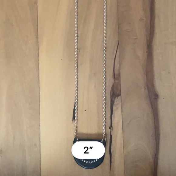 NWT- FOREVER 21 LONG GOLD CHAIN NECKLACE WITH FAUX LEATHER MINI PURSE - Picture 7 of 8